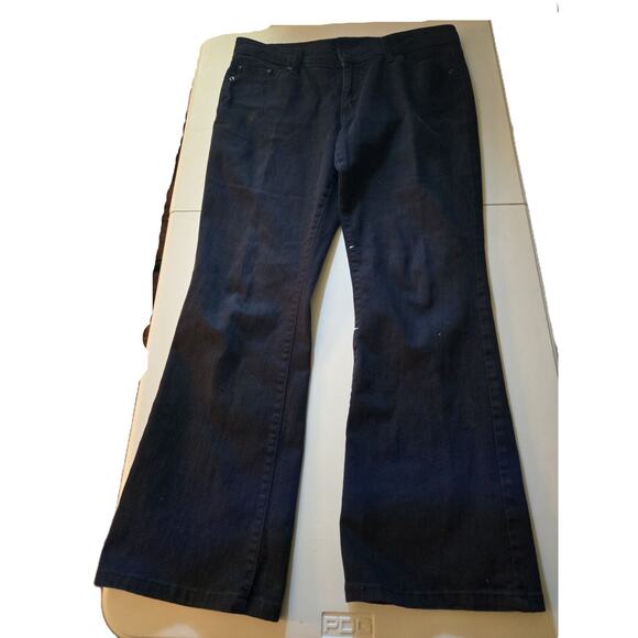 Levi's 515 Jeans Womens 12 S/C Dark Wash Blue Boot Cut - Picture 1 of 9